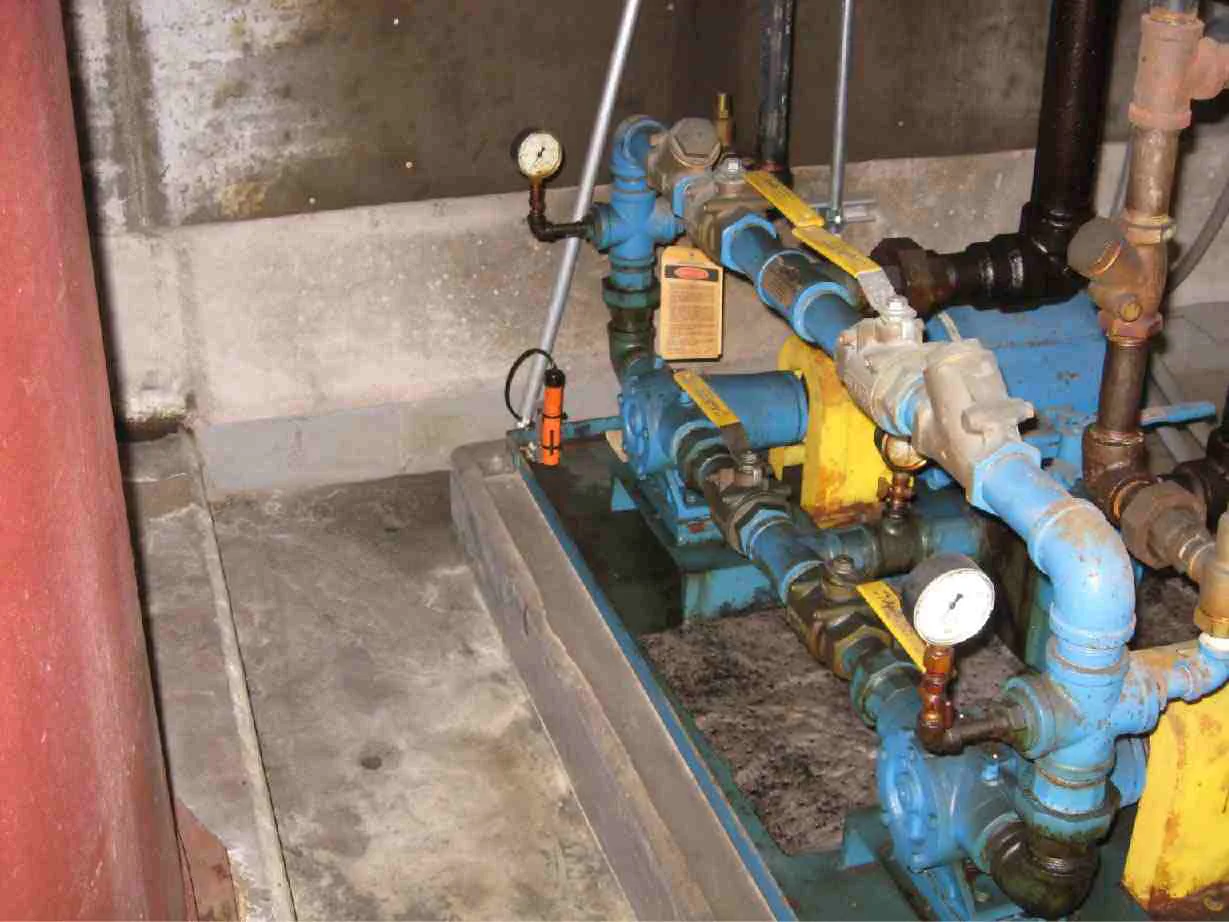 Czujnik paliwa do tacy ociekowej